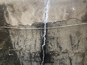 Foundation cracks